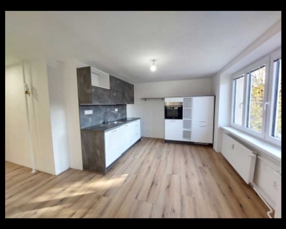 VIP PRENAJATÉ - 2 IZBOVÝ BYT OBRANCOV MIETU 9, PREŠOV