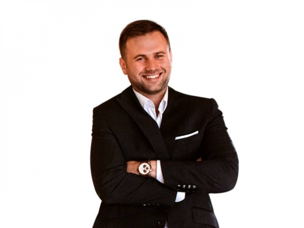 Realitám sa venujem od roku 2011, kedy vznikla aj realitná kancelária KING REAL.